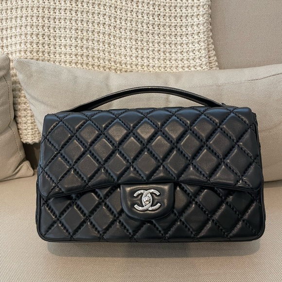 Chanel Easy Carry Flap 2015 Black Lambskin Silver HW almost new condition *Trade - Picture 3 of 17